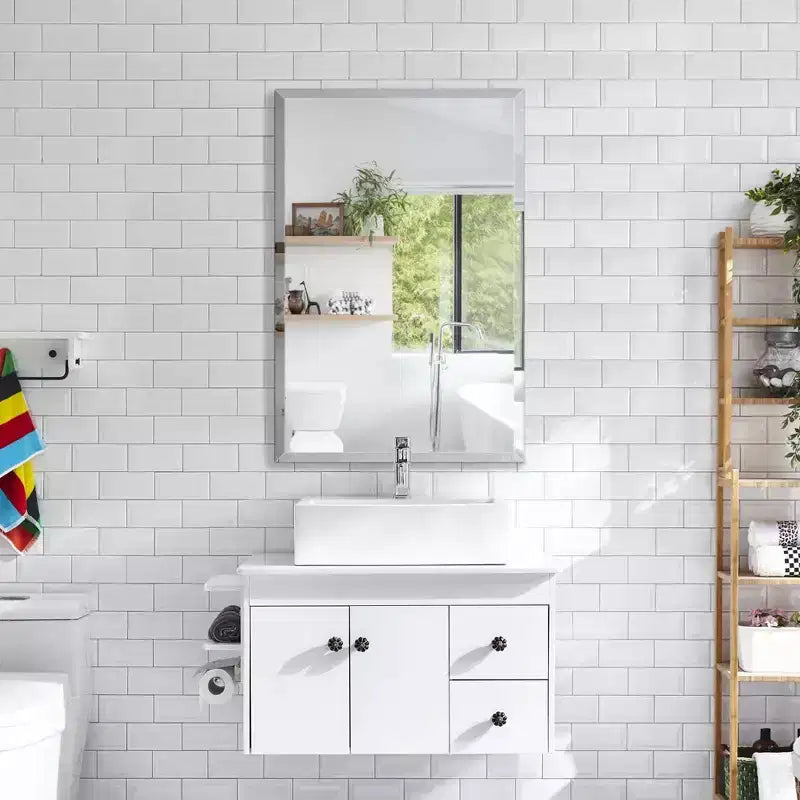 Armoire à pharmacie Basicwise à porte simple en plastique avec miroir, montage en surface ou encastré, armoire de toilette avec 2 étagères réglables en plastique, blanc