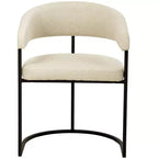 Lot de 4 chaises de salle à manger avec accoudoirs LeisureMod Aero Modern Curve Back, revêtement en cuir, assise confortable avec support rembourré pour salles à manger et cuisines