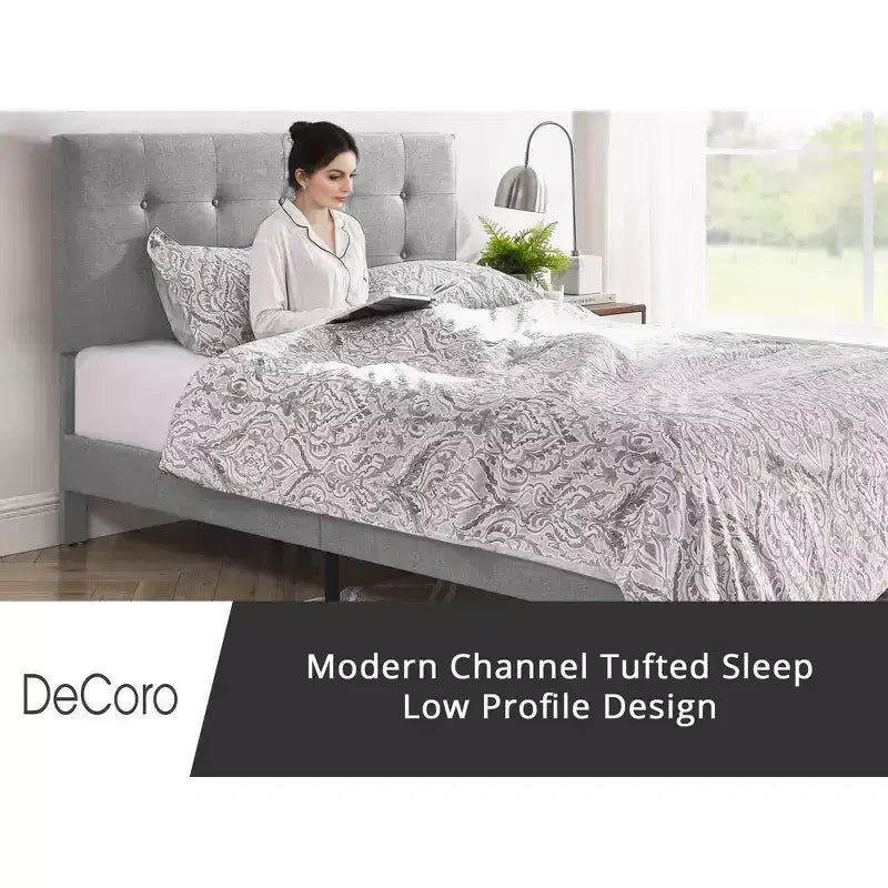 Cadre de lit plateforme en bois rembourré DeCoro Cambridge
