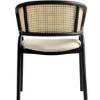 Chaise de salle à manger LeisureMod Ervilla en osier avec assise en cuir et cadre en acier noir, assise confortable pour salles à manger et cuisines