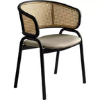 Chaise de salle à manger LeisureMod Ervilla en osier avec assise en cuir et cadre en acier noir, assise confortable pour salles à manger et cuisines