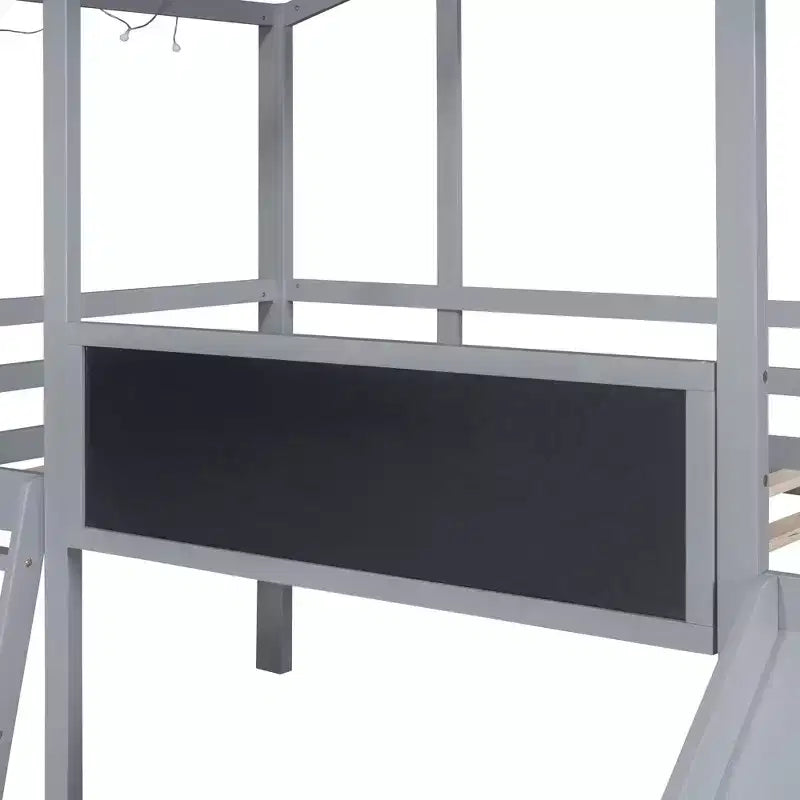 Lit superposé mi-hauteur Whisen 78.9L x 72.7W avec échelle et toboggan, avec tableau noir et bande lumineuse sur le toit