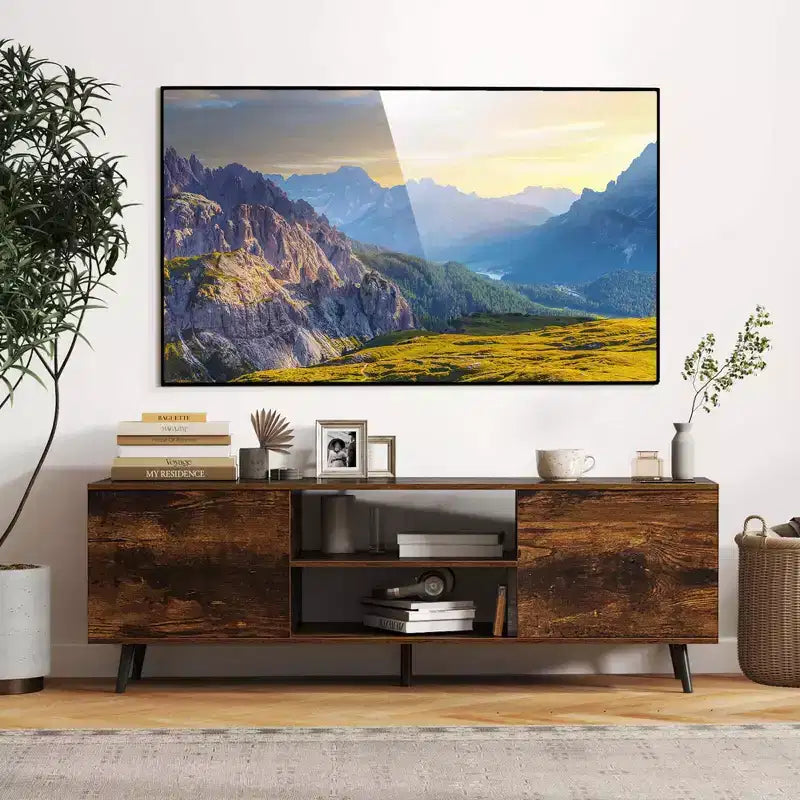 Meuble TV Costway pour téléviseurs 60 pouces, console multimédia moderne du milieu du siècle avec étagère réglable, brun/noir