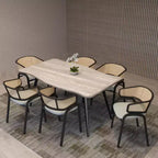 Table à manger rectangulaire moderne LeisureMod Ravenna 63 – Plateau en bois à bord ondulé avec pieds en métal pour cuisine, salle à manger et espaces contemporains