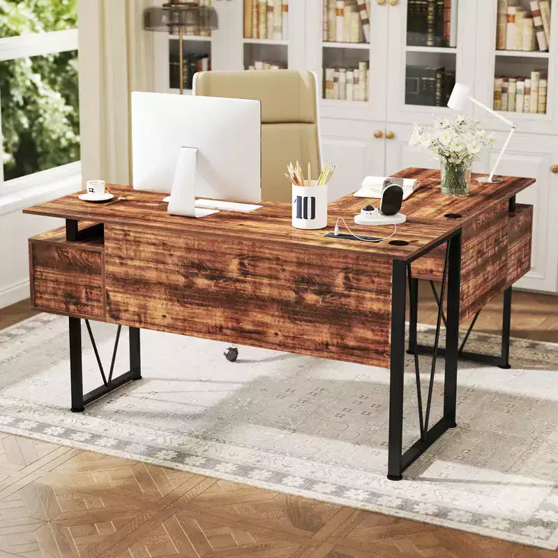 Costway Bureau d'ordinateur en forme de L de 59 pouces avec prises de courant et 3 tiroirs de rangement, poste de travail informatique industriel avec cadre en métal robuste, marron rustique
