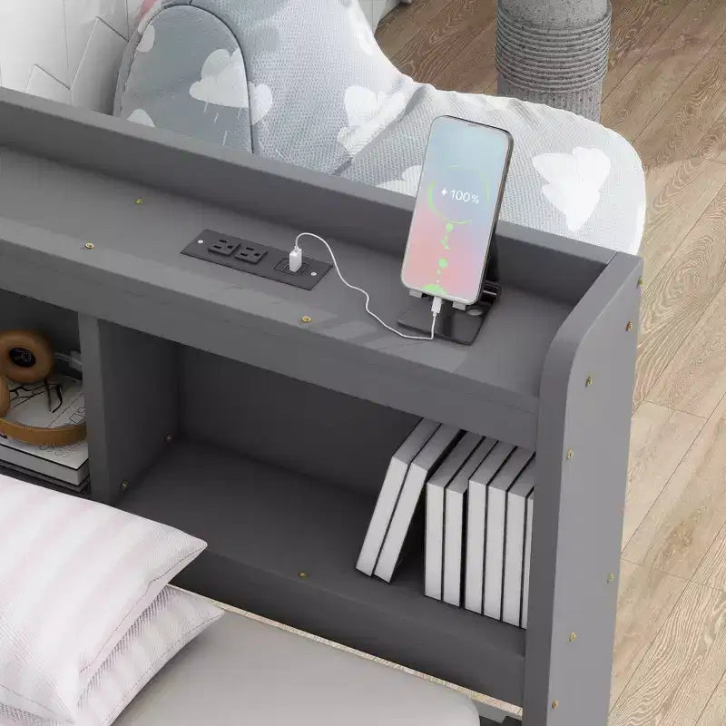 Lit bibliothèque Whisen en L de taille double avec prises électriques intégrées, ports de chargement USB et deux tiroirs de rangement