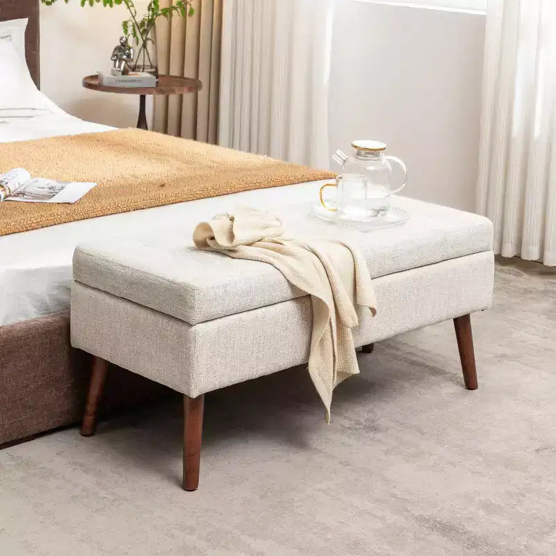 Banc de rangement 43,3W pour chambre à coucher, banc de bout de lit, pouf d'entrée avec pieds en bois massif, revêtement en lin/cuir PU, capacité de 136 kg - ModernLuxe
