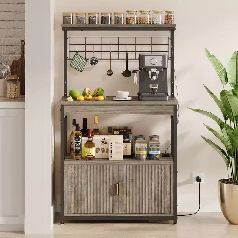 Étagère de cuisine Bestier Bakers avec prise de courant, meuble de cuisine micro-ondes réglable en hauteur de 45 à 55 pouces avec armoire de rangement, support de cuisine avec 10 crochets en S