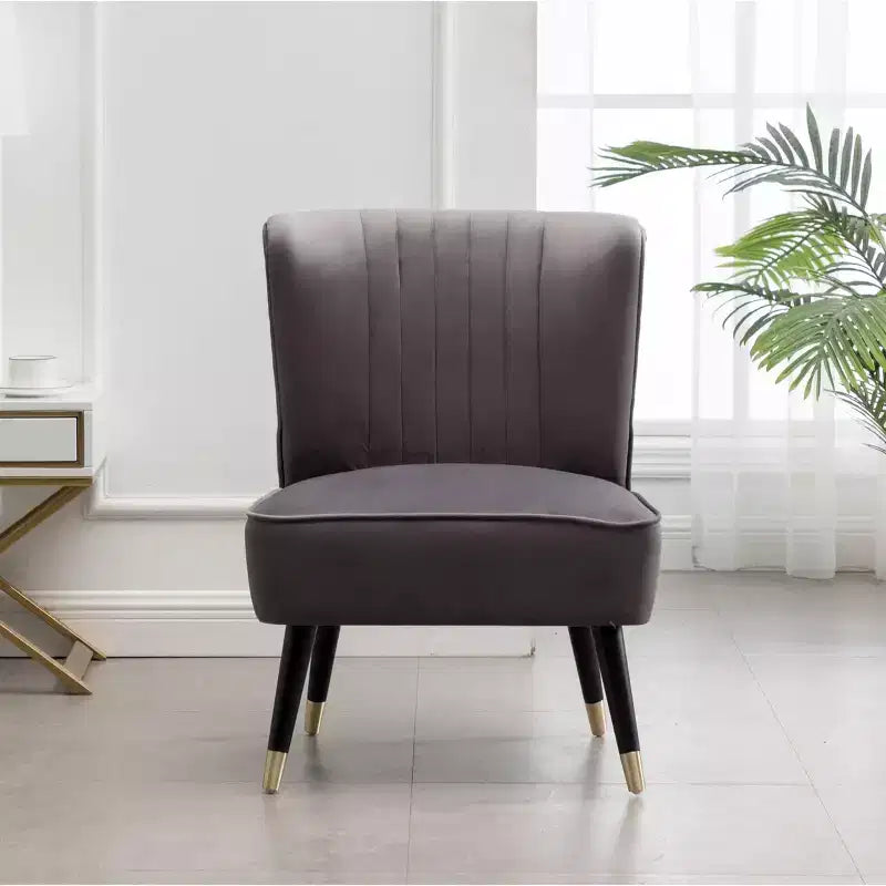 Fauteuil d'appoint moderne en velours Okak avec revêtement confortable, coussins profonds, fauteuil élégant avec pieds en bois massif pour salon, salle de lecture