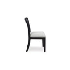 Signature Design by Ashley Chaises de salle à manger Chadworth rembourrées, lot de 2, cadre en bois noir avec sièges en polyester