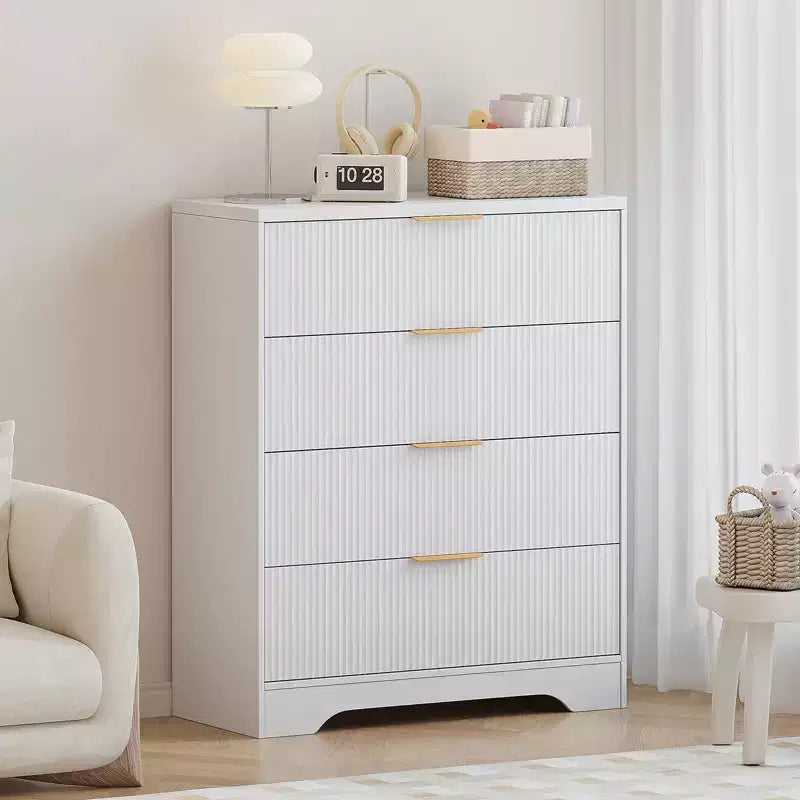 Commode 4 tiroirs, 98 cm de style moderne cannelé avec poignées dorées, rangement polyvalent pour chambre à coucher, salon, couloir et chambre d'enfant