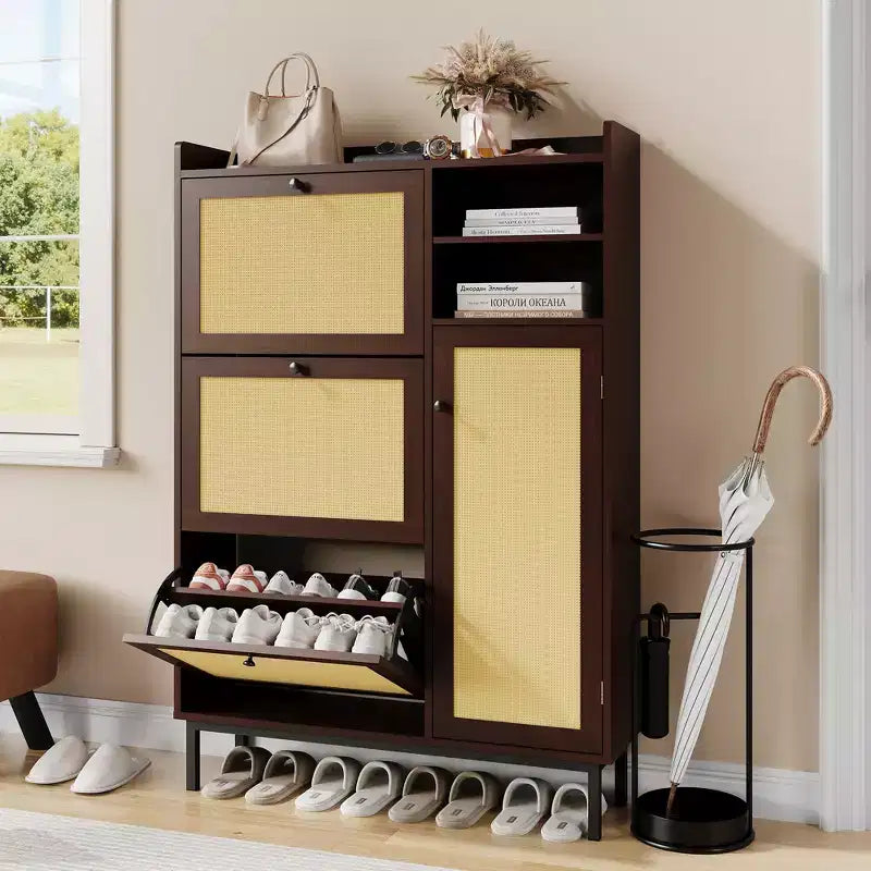 Meuble à chaussures autoportant en rotin avec 3 tiroirs basculants et 5 étagères, organisateur de rangement de chaussures peu encombrant pour entrée ou couloir