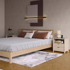 Table de chevet cannelée moderne avec station de charge, table de nuit de 50 cm, 2 tiroirs coulissants en bois, étagère ouverte, poignée en métal, pieds en bois, table d'appoint de chambre à coucher.