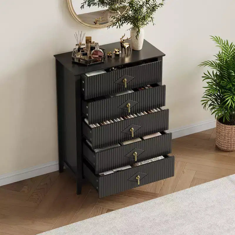 Commode à 5 tiroirs cannelés de 42,9 po de haut, commode en bois au design moderne ondulé avec poignées métalliques pour chambre et à coucher et salon