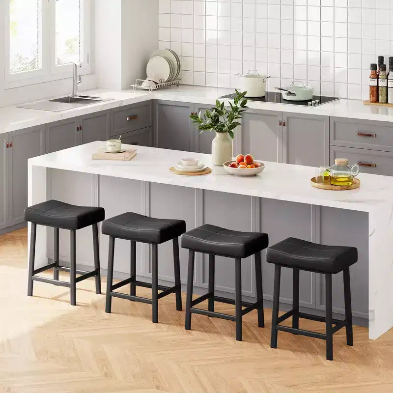 Tabourets de Bar, Lot de 2 ou 4 Chaises de Bar, Tabourets de Bar Selle avec Surface Courbée, Rembourrage Épais de 8 cm, pour Cuisine, Salle à Manger, Café