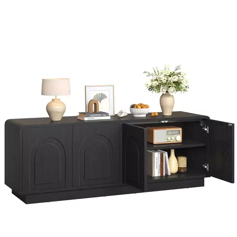 Meuble TV Bestier 63" pour téléviseurs 55/60/65 pouces, console TV 70" avec 2 portes et rangement ouvert, table console basse/moyenne cannelée