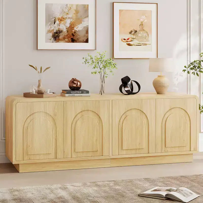 Meuble TV Bestier 63" pour téléviseurs 55/60/65 pouces, console TV 70" avec 2 portes et rangement ouvert, table console basse/moyenne cannelée