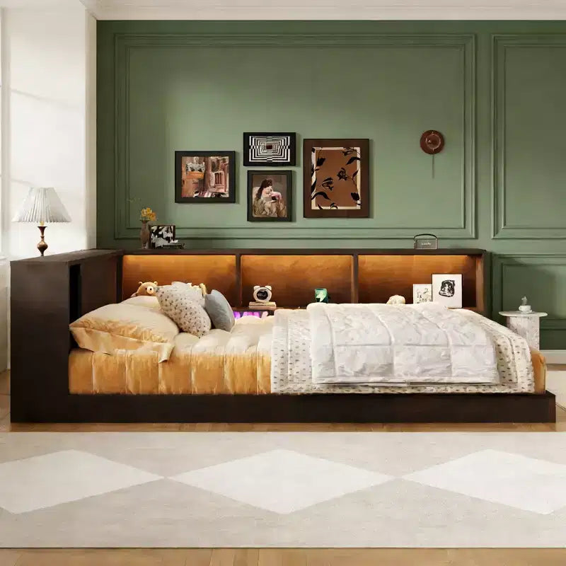 Lit de repos moderne Queen Luxystar avec 5 étagères de rangement, prises et lumière