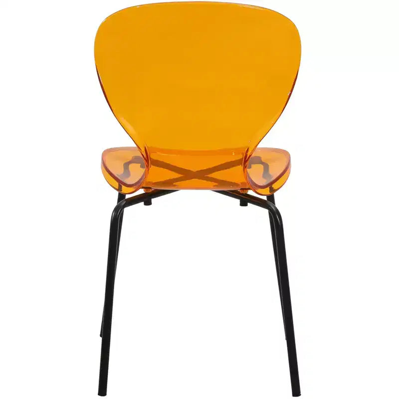 LeisureMod Oyster Chaises de salle à manger transparentes (Lot de 4) - Design incurvé empilable avec pieds en acier inoxydable noir pour cuisine ou salle à manger